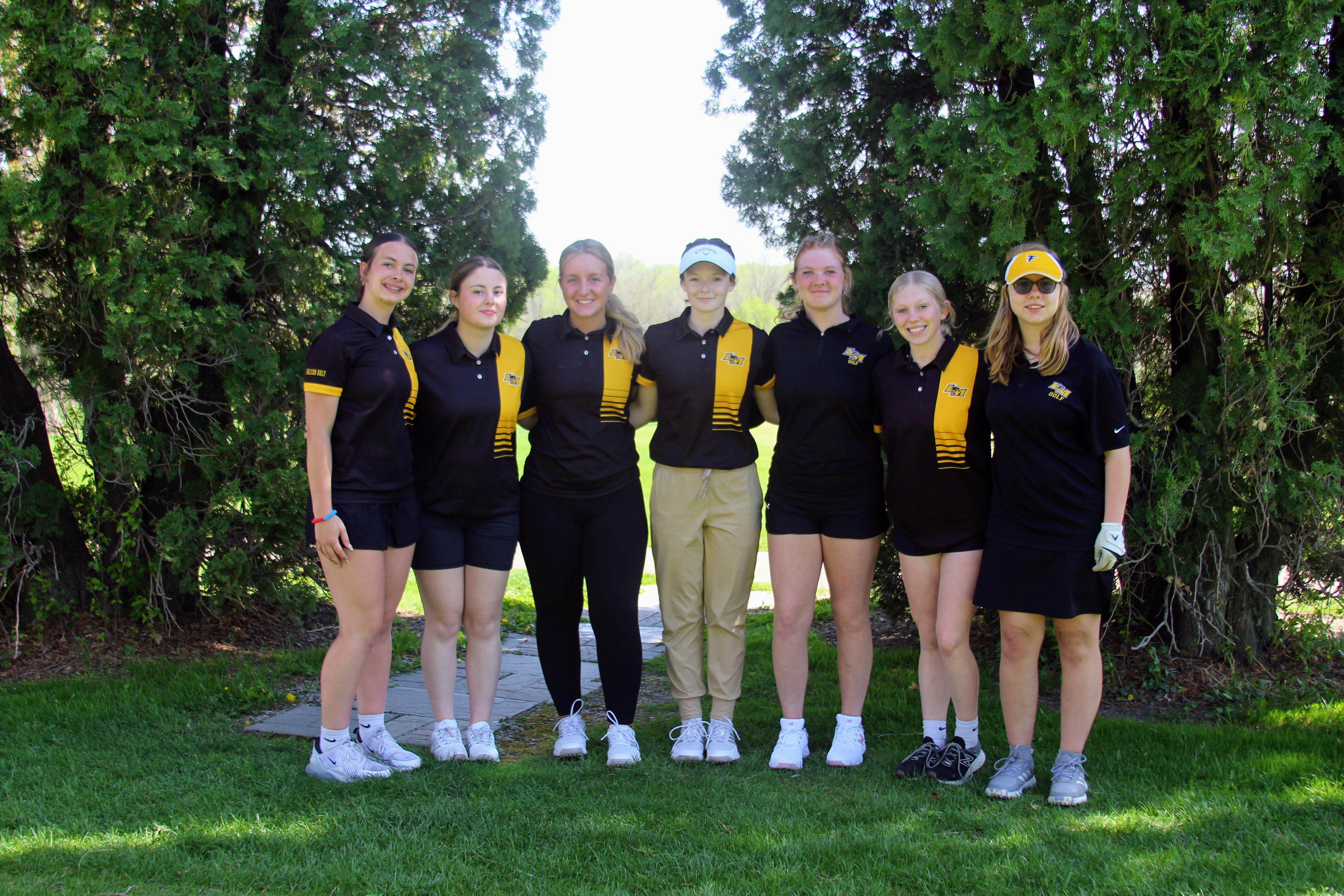 L M Girls. GolfJPG